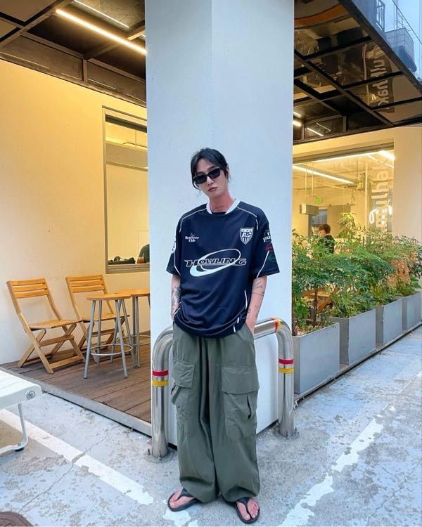 MUSINSA | RETRIEVER CLUB HOWLING SOCCER CROP JERSEY [IVORY]