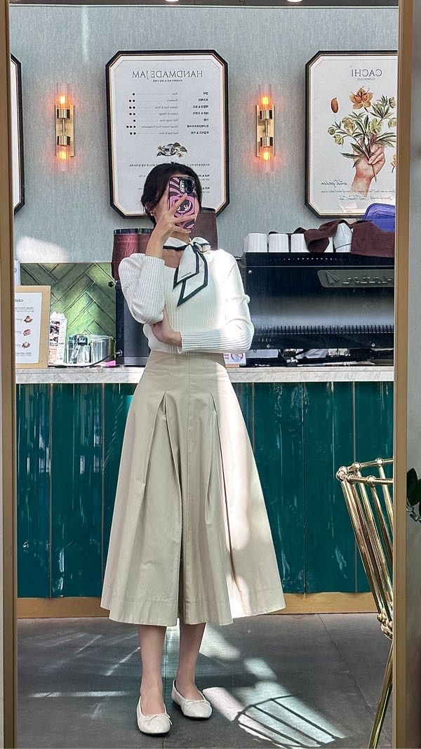 【TATIANA】Hepburn Lettering Twilly Silk Scarf SF2086#2023春 MUSINSA公式 | TATIANA Hepburn Lettering Twilly Silk Scarf SF2086