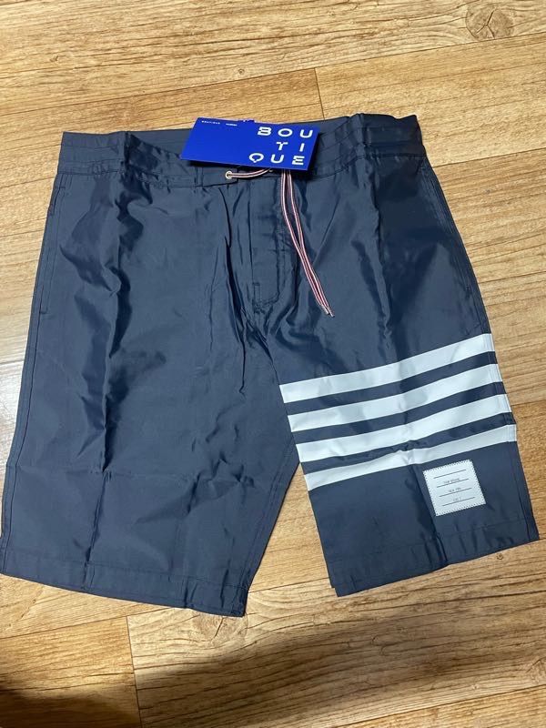 THOM BROWNE ショートパンツ ネイビー サイズ4 MUSINSA公式 | THOM BROWNE 男性4バースイムテックショートパンツ