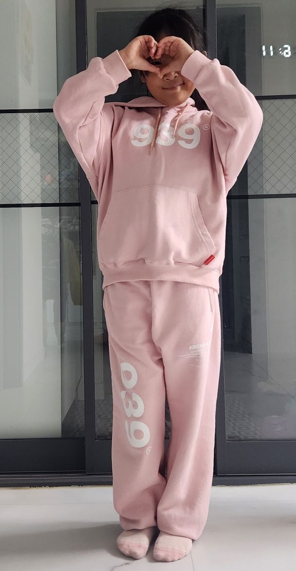 MUSINSA | ARCHIVE BOLD KIDS 939 LOGO SWEAT PANTS (PINK)
