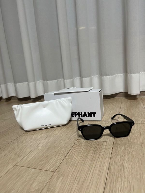 MUSINSA | BLUE ELEPHANT RIKA-S black