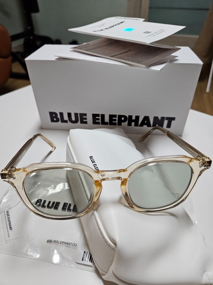 MUSINSA | BLUE ELEPHANT ANDY-S gray crystal