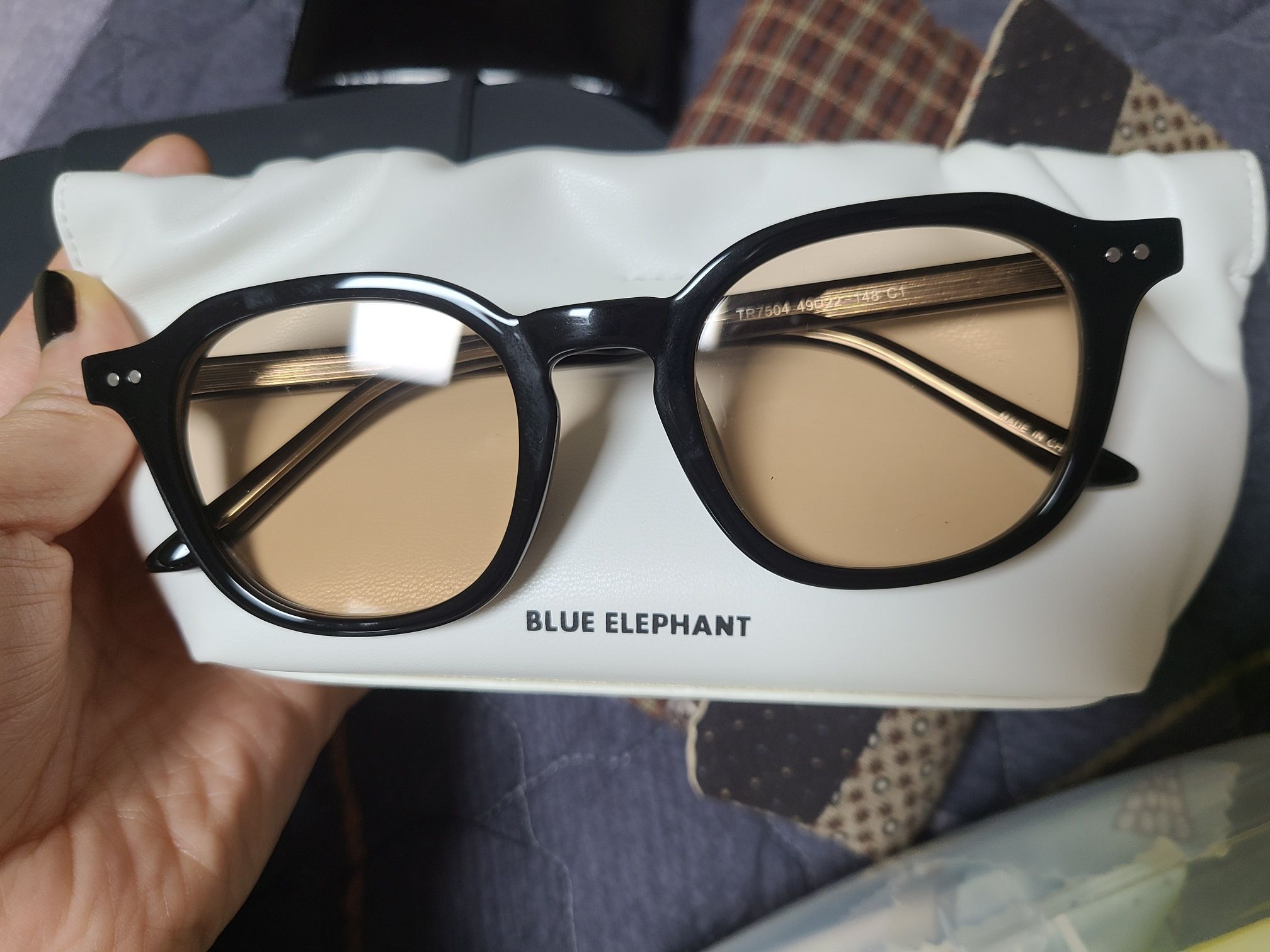 MUSINSA | BLUE ELEPHANT ANDY-S black-blush tint