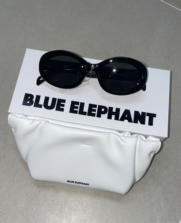 MUSINSA | BLUE ELEPHANT OVE black display picture 1