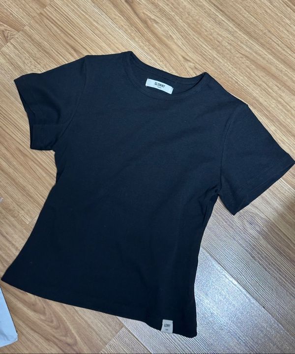 MUSINSA | GLOWNY G BABY TEE (WHITE)