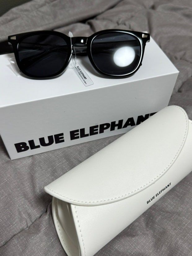 MUSINSA | BLUE ELEPHANT ANDY-S black-grey tint