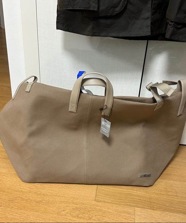 MUSINSA | JACQUEMUS LeSak Azure Tote Bag - Dark Beige