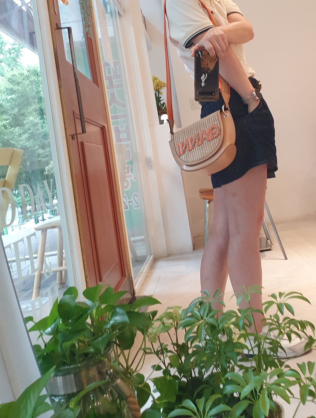 MUSINSA | GANNI Banner Saddle Rafia Crossbag - Beige / A4737895