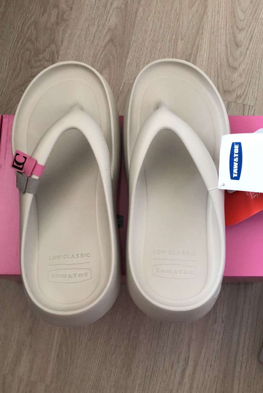 LOW CLASSIC TAW&TOE コラボ サンダル biotop 【公式通販】