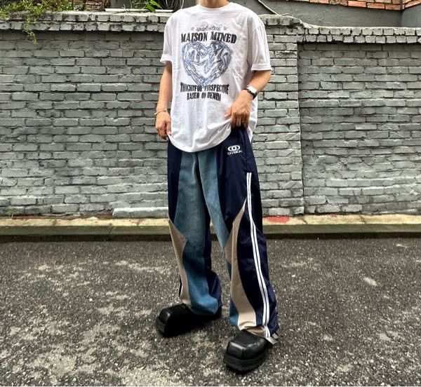 MUSINSA | MAISON MINED DOODLE HEART STRIPE HALF T SKY BLUE