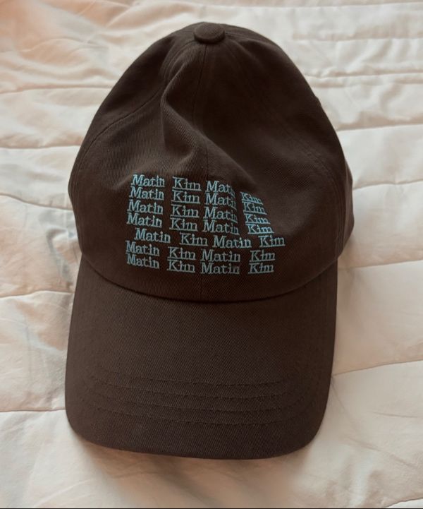 帽子 BROWN COACH MATIN KIM BASEBALL CAP ✨MATIN KIM X COACH LOGO BALL CAP IN BROWN & BLACK Rp 1.135.000 Dp