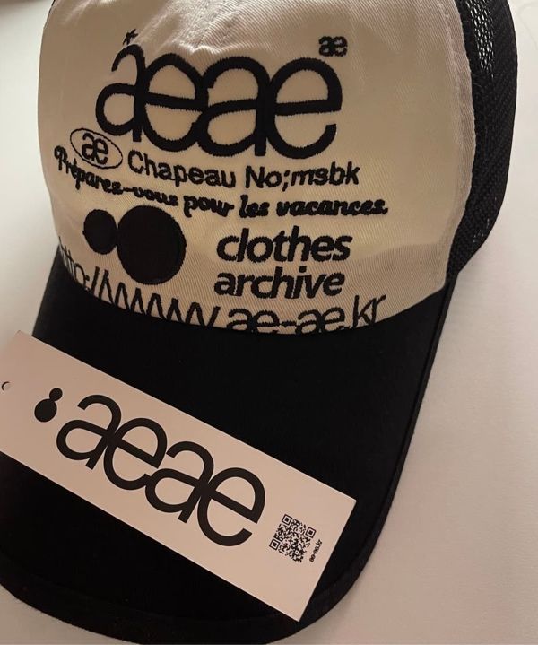 MUSINSA公式 | AEAE WEB LOGO TWO TONE BALL CAP - [BLACK/WHITE]