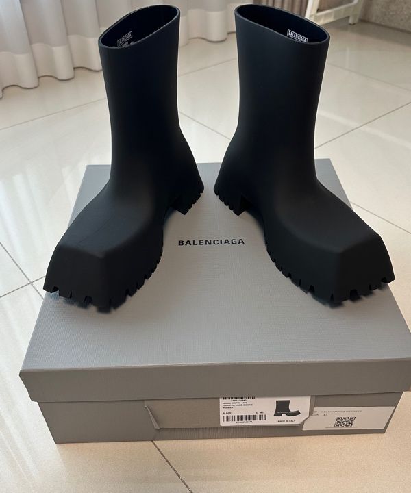 MUSINSA | BALENCIAGA Trooper Rubber Boots - Black / 680660W0FO81000