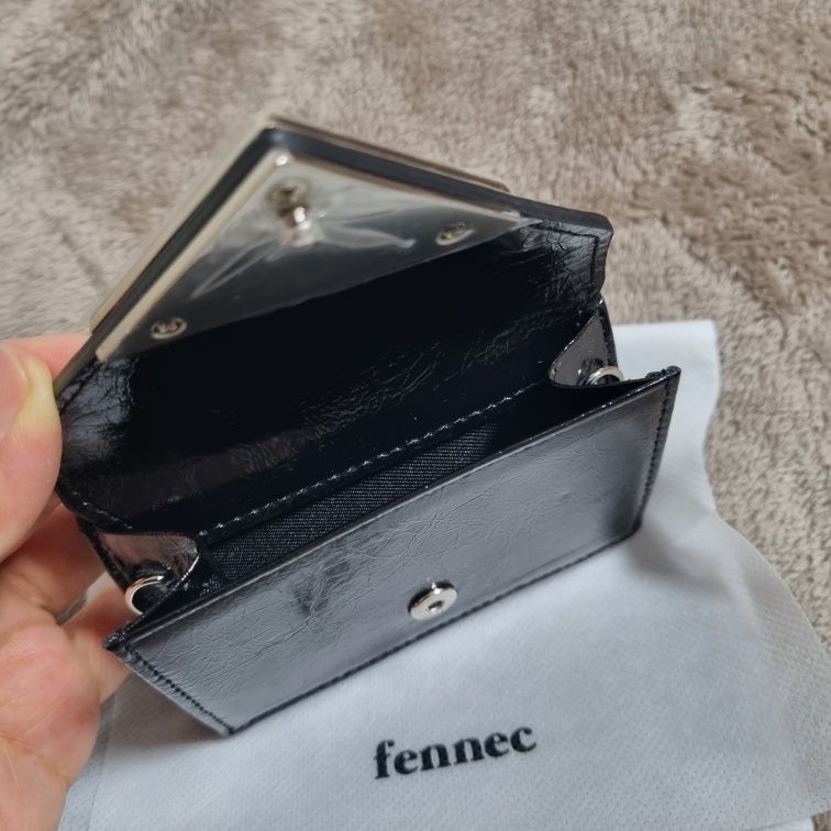 折りたたみ財布 FENNEC CRINKLE TRIANGLE TRIPLE WALLET D NAVY BLUE FM2PK07VBF CRINKLE TRIANGLE TRIPLE WALLET - NAVY BLUE - Fennec