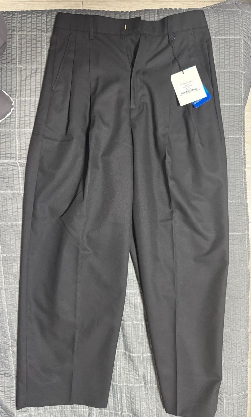 MUSINSA | NONBLANK Double pin tuck wide slacks_BLACK