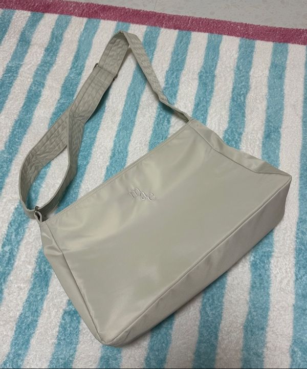 ★mucu and ebony★ Comfy Cross Bag _ Warm Grey MUSINSA | MUCU AND EBONY Comfy Cross Bag Comfy Cross Warm Gray