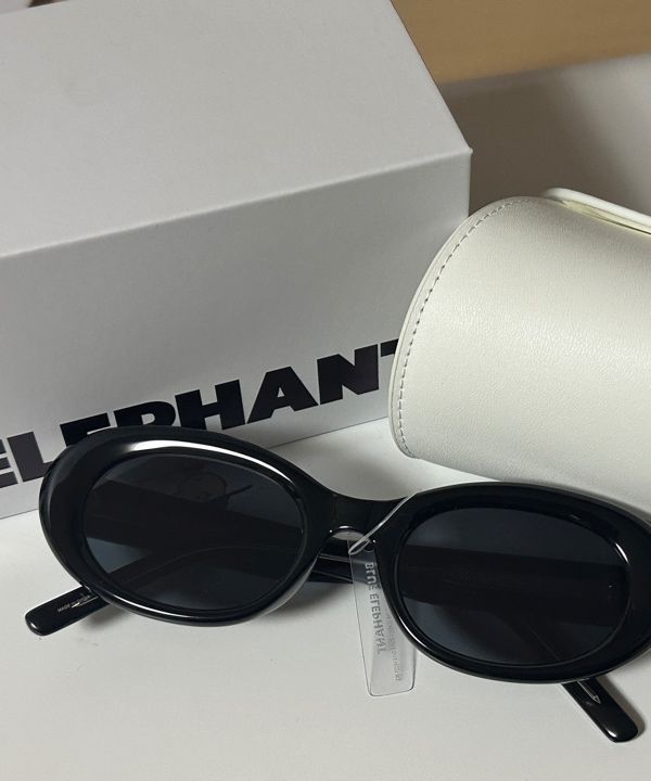 MUSINSA | BLUE ELEPHANT DIND black