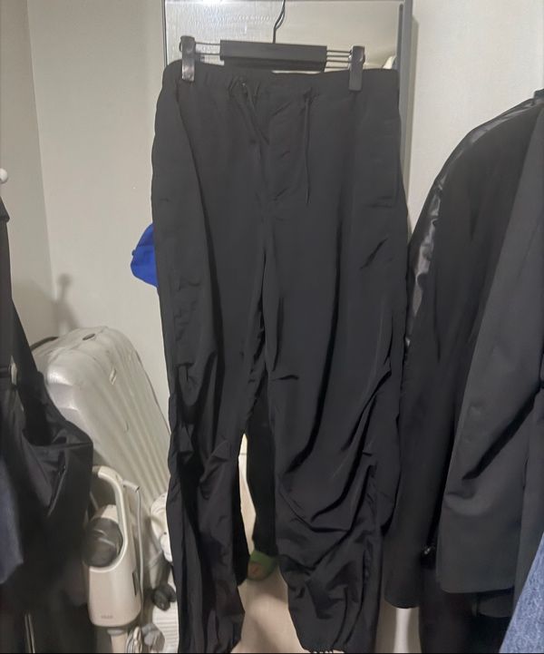 MUSINSA公式 | MUSINSA STANDARD ナイロンパラシュートパンツ[ブラック]