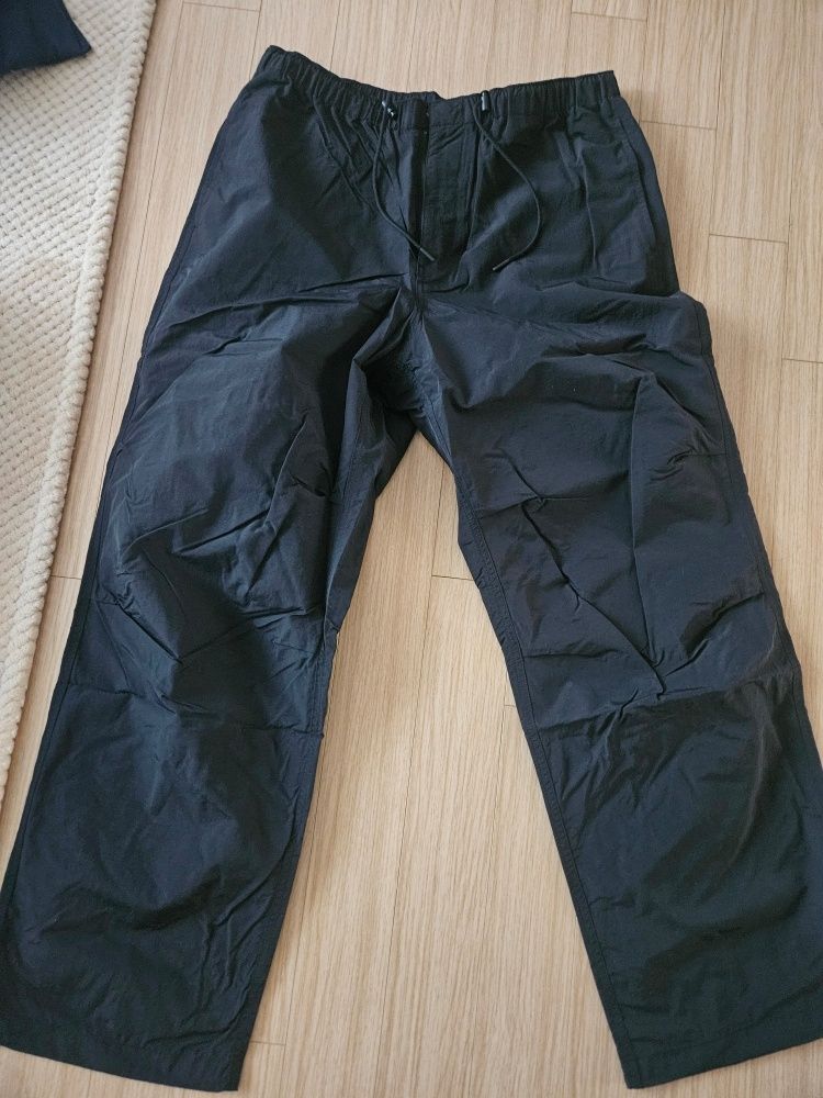 MUSINSA公式 | MUSINSA STANDARD ナイロンパラシュートパンツ[ブラック]