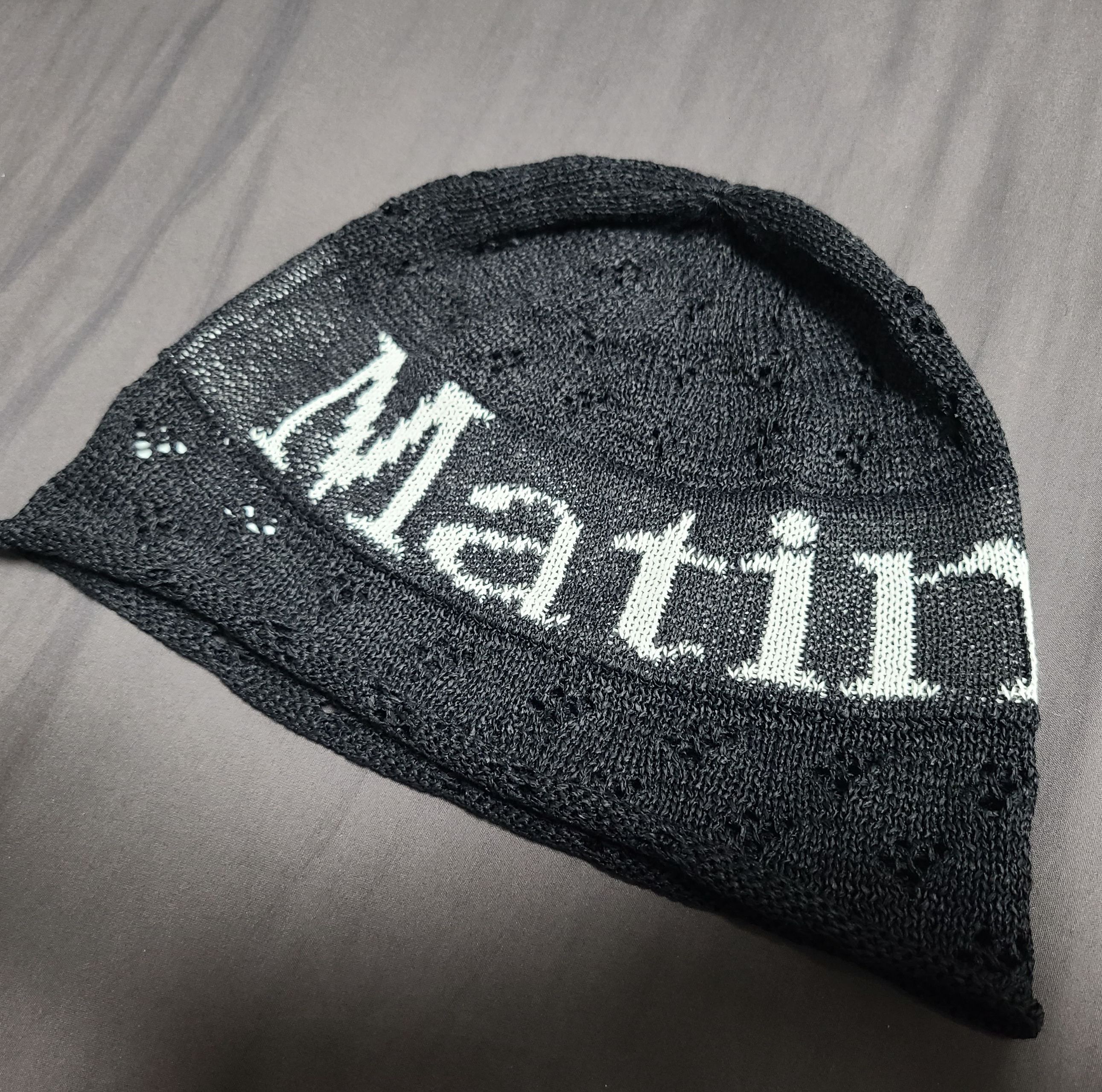 MUSINSA公式 | MATIN KIM MATIN LOGO CROCHET BEANIE IN BLACK
