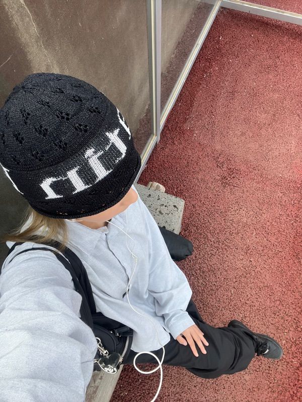 MUSINSA公式 | MATIN KIM MATIN LOGO CROCHET BEANIE IN BLACK