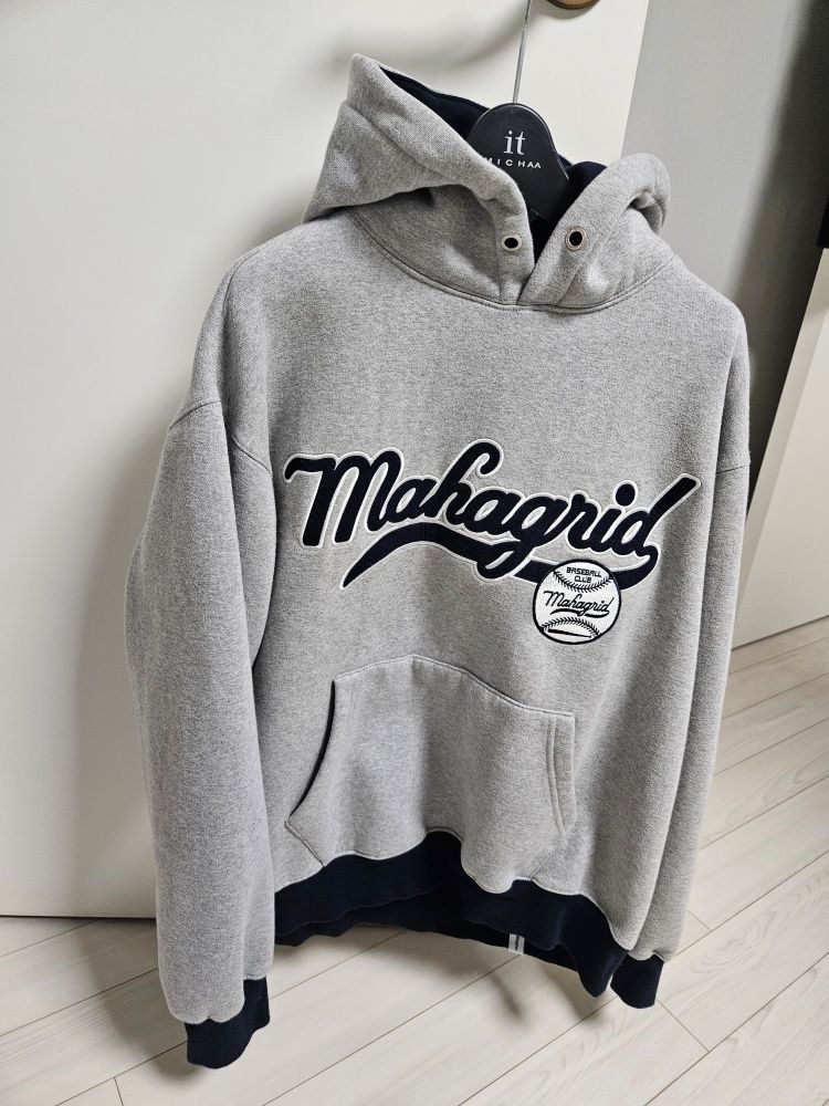 MUSINSA | MAHAGRID BASEBALL SIGN HOODIE GREY(MG2DFMM418A)