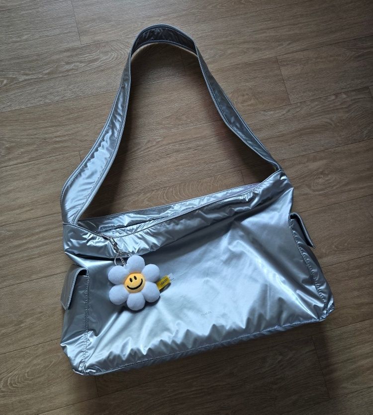 STAND OIL☆Slouch Pocket Bag STAND OIL Slouch Pocket Bag - Silver Women's Shoulder Bag K
