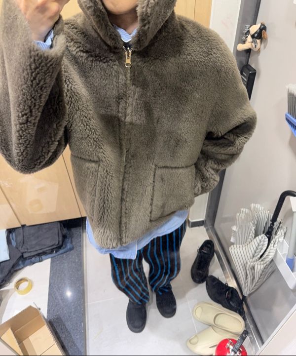 MUSINSA | LEFTSEOUL Real Shearling Reversible Mustang Jacket [Khaki]