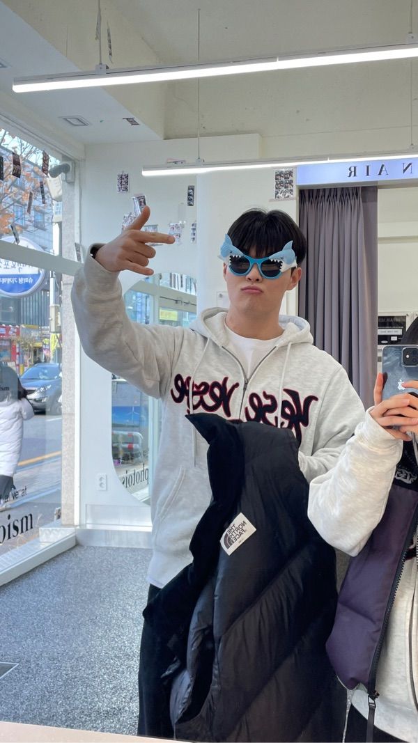 【YES EYE SEE】Y.E.S Snail Logo Zip-up Hoodie Navy MUSINSA | YESEYESEE Y.E.S Snail Logo Zip-up Hoodie Navy