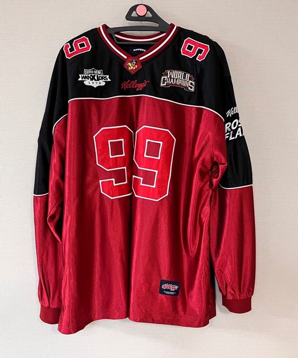 ヒョンジン着用 WKNDRS KELLOGG'S FOOTBALL JERSEY MUSINSA | WKNDRS KELLOGGS FOOTBALL JERSEY (BURGUNDY)