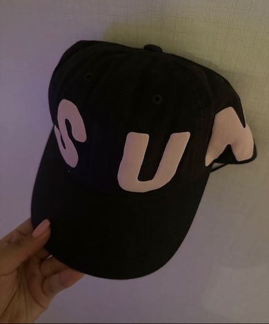 MUSINSA公式 | SUNLOVE Capital Cap Dark Brown