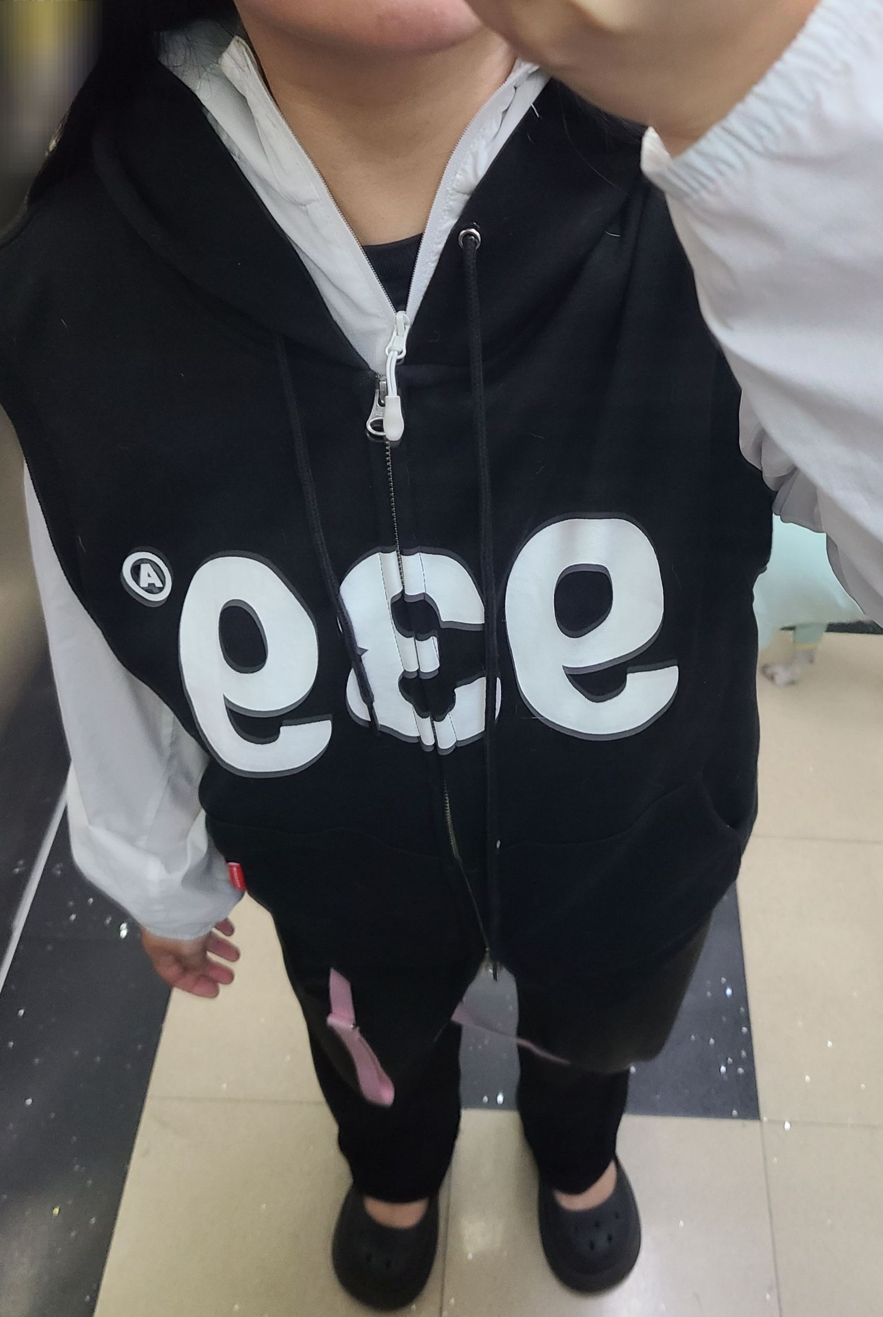 MUSINSA | ARCHIVE BOLD 939 LOGO HOOD ZIP-UP SLEEVELESS (BLACK)