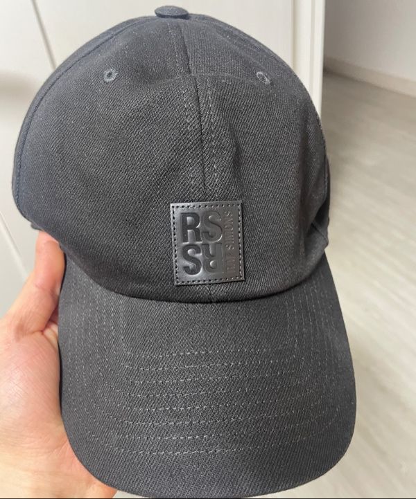 MUSINSA公式 | RAF SIMONS スモールレザーパッチボールキャップ