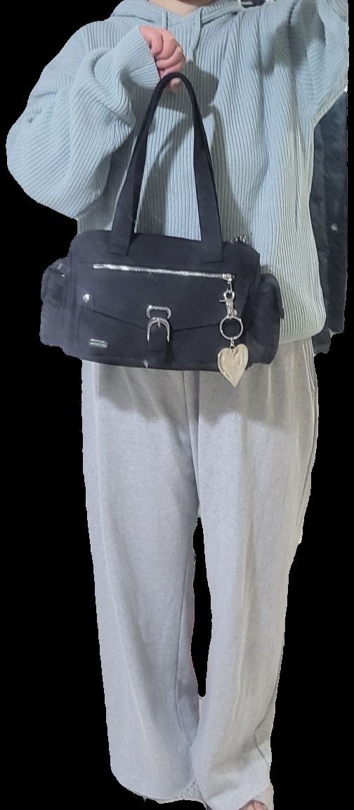 MUSINSA | ILLIGO Essential Pocket Bag Black