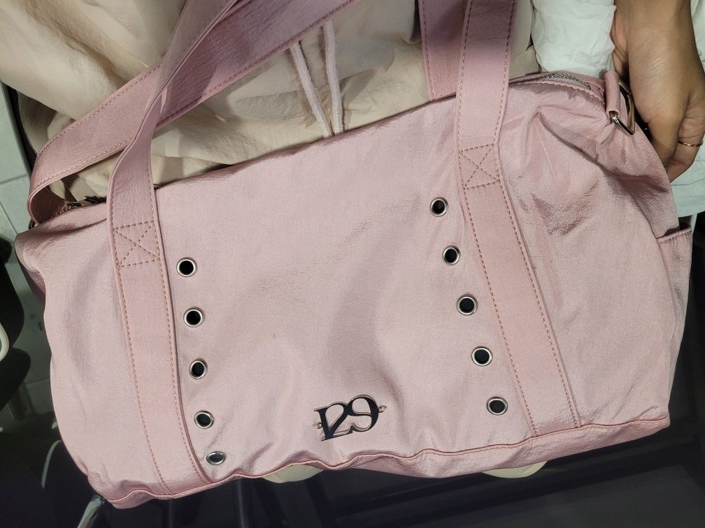 MUSINSA公式 | ILLIGO ユーティリティダッフルバッグ ピンク