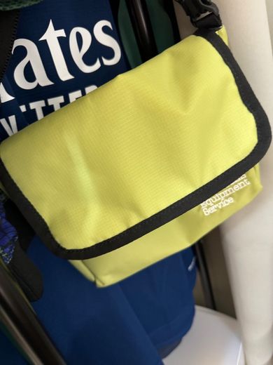 MUSINSA | YESEYESEE Y.E.S Swing Pouch Bag Avocado