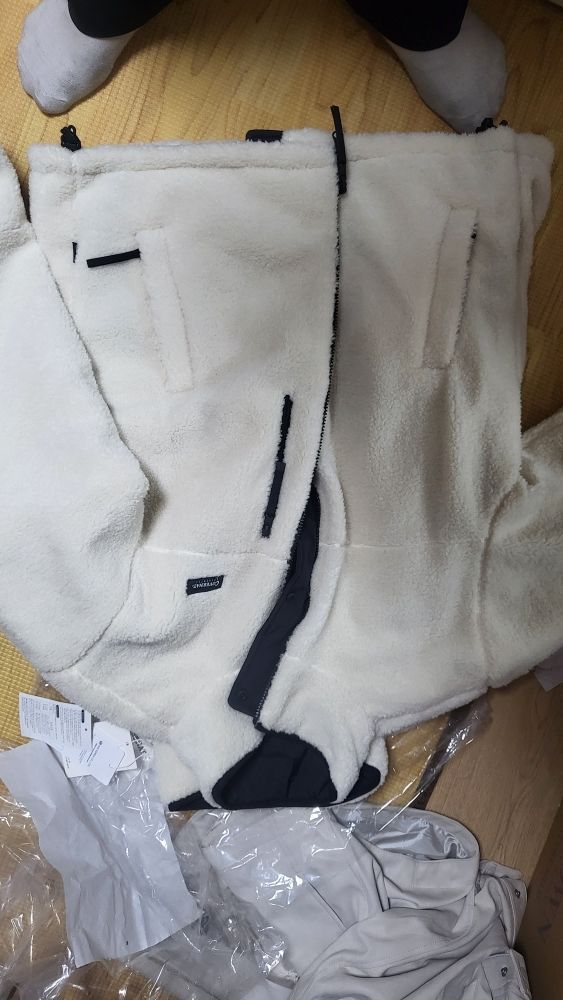 MUSINSA | COVERNAT Reversible Comfyboa Zip Up Jacket Ivory