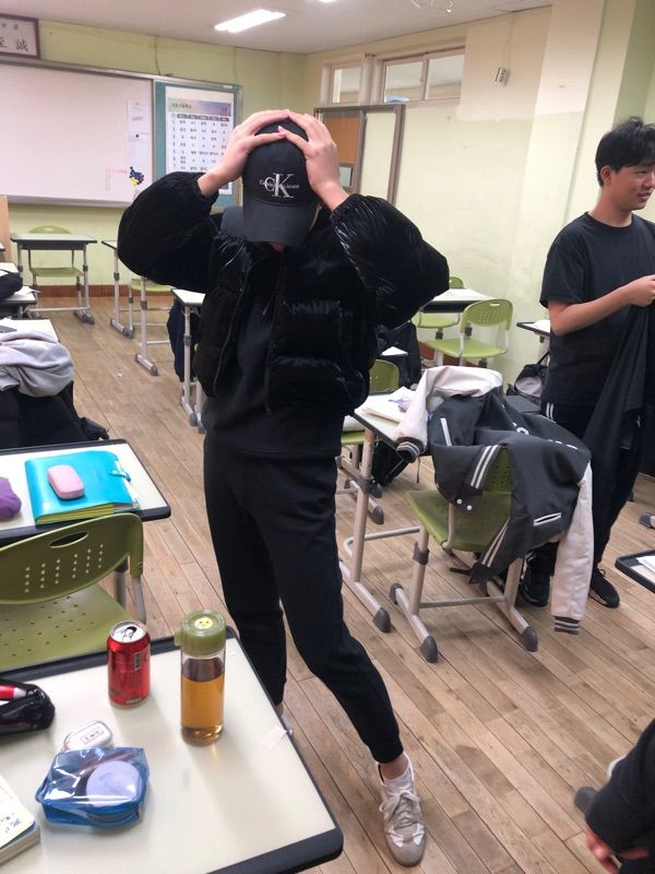 ☆韓国の人気☆【LUV IS TRUE】☆AM GLOSSY SHORT PUFFE.R☆ MUSINSA公式 | LUV IS TRUE AM GLOSSY SHORT PUFFER JACKET(BLACK)