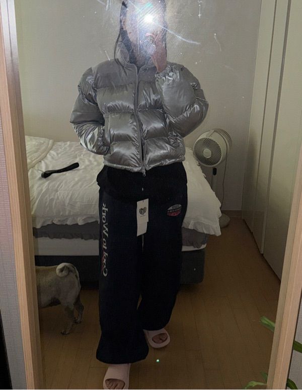 ★2023FW新作★LUV IS TRUE★AM GLOSSY SHORT PUFFER JACKET MUSINSA | LUV IS TRUE AM GLOSSY SHORT PUFFER JACKET(BLACK)