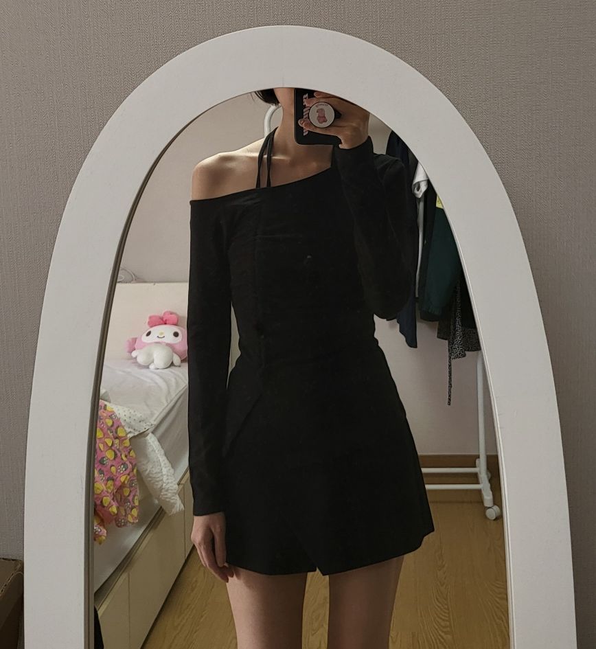 Tシャツ・カットソー ETMON String One Off Shoulder TShirt, Ash Brown 에트몽(ETMON)
