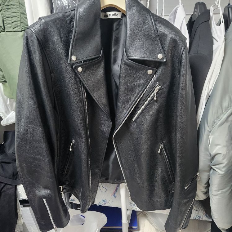 MUSINSA公式 | VIVASTUDIO COWHIDE CLASSIC RIDERS JACKET [BLACK]
