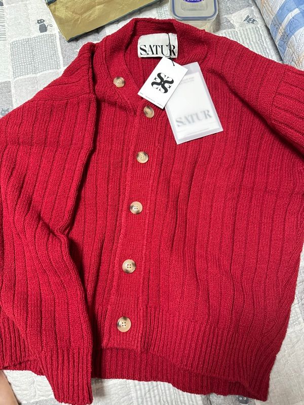 SATUR カーディガン　burgundy red 韓国 SATUR カーディガンburgundy red 韓国