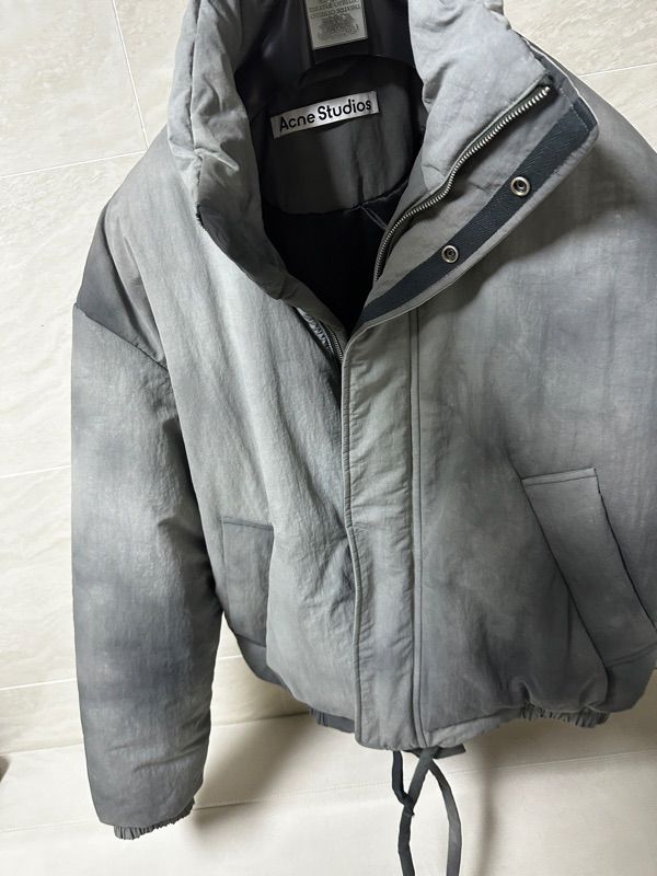 Acne Studiosグレー ナイロンジャケット Acne Studios - ナイロンジャケット - マッドグレー