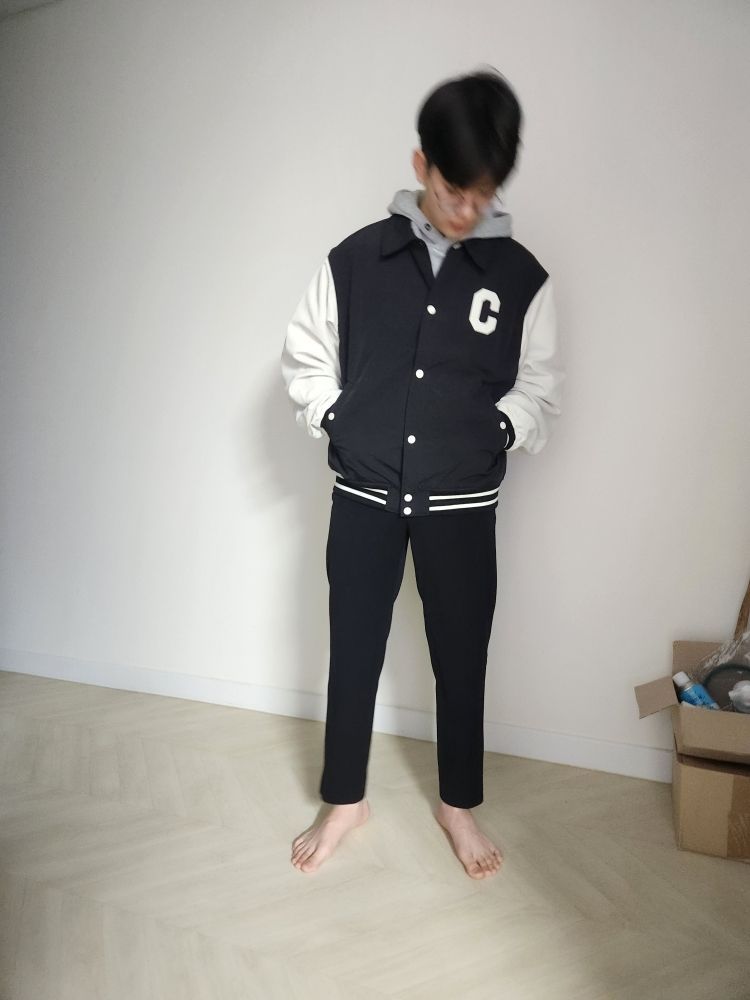 スウェット・トレーナー COVERNAT Comfort Logo Varsity Man to Man Black Covernat Unisex C Logo Collar Varsity Jacket Black | Jackets