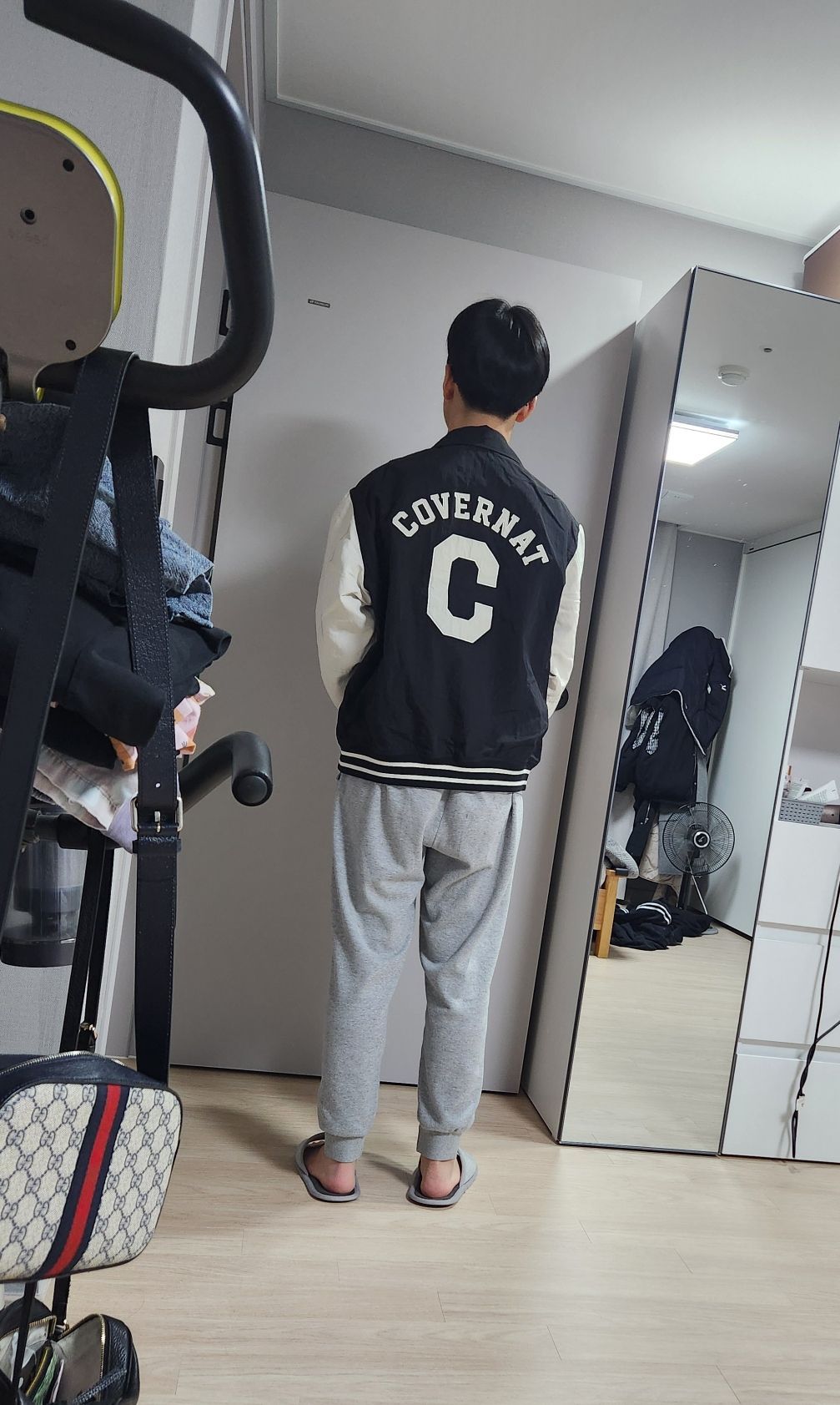 スウェット・トレーナー COVERNAT Comfort Logo Varsity Man to Man Melange Grey MUSINSA | COVERNAT Brushed multi-logo sweatshirt blue