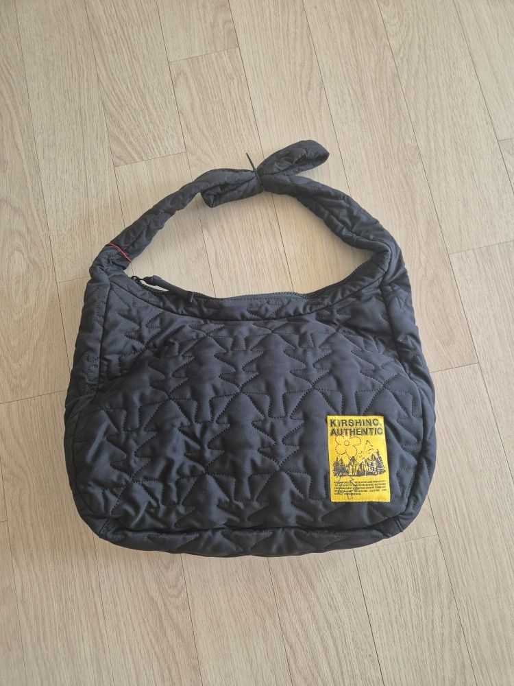 MUSINSA | KIRSH Cherry Nomad Quilted Bag [Black]
