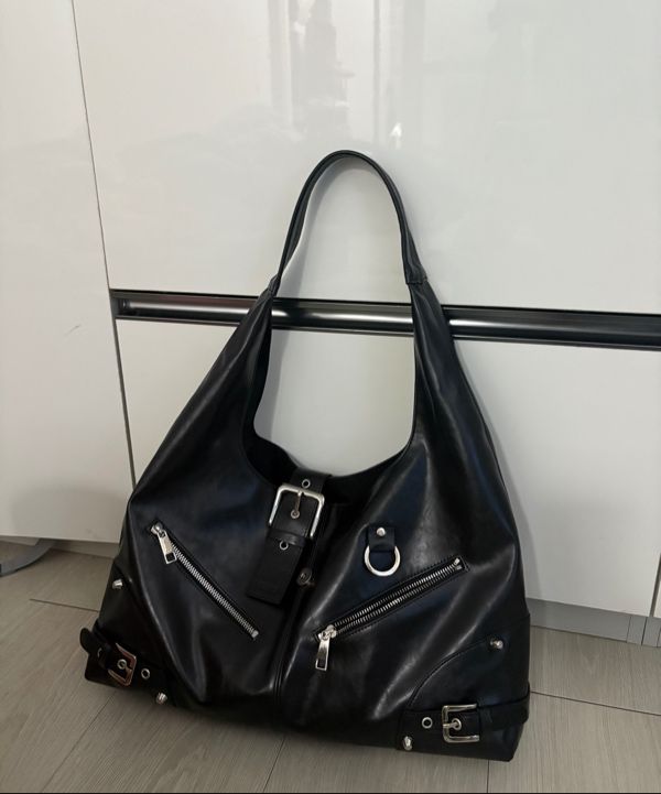 MUSINSA公式 | NOTKNOWING Black Moto Hobo Bag (LEATHER)