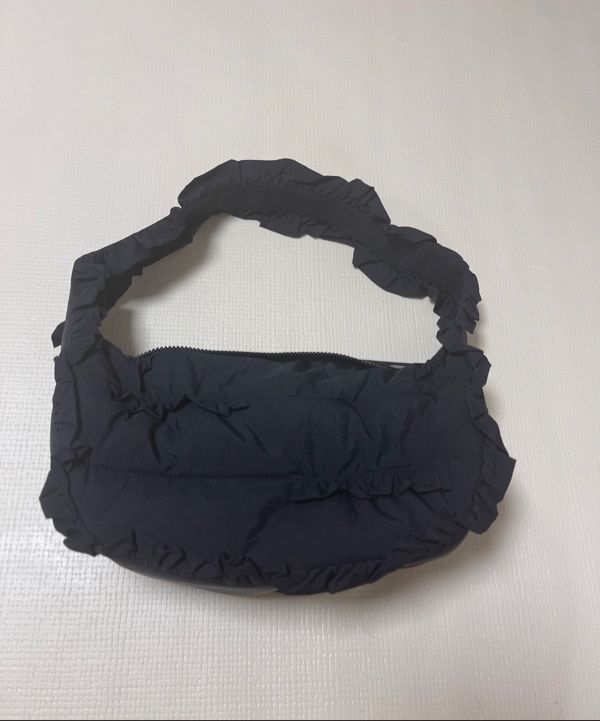 ★2023FW新作★MUSINSAXGROVE★GRVR SPORTS_FRILL BAG ☆2023FW新作☆MUSINSAXGROVE☆GRVR SPORTS_FRILL BAG (GROVE