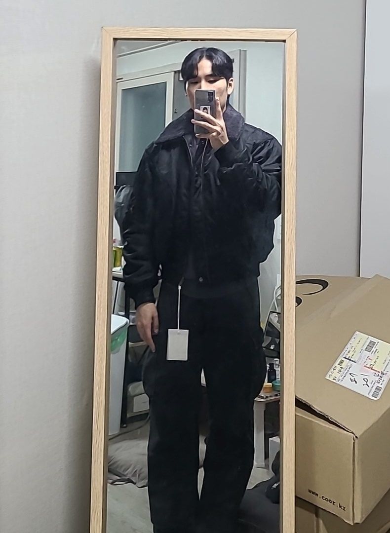 MUSINSA | COOR CWU Reversible Flight Bomber (Black)