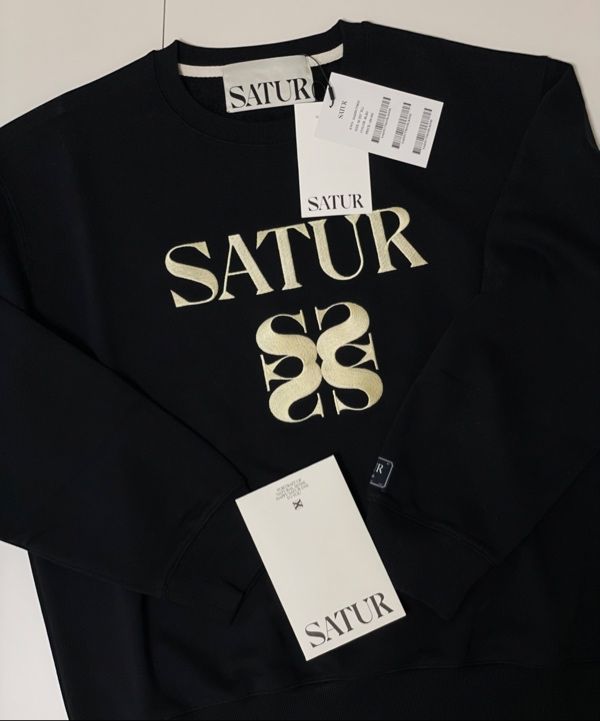 SATUR classic logo sweatshirt WSサイズ SATUR classic logo sweatshirt WSサイズ